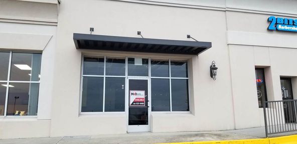 Cumberland Plaza: 100 Cumberland Plaza, Crossville, TN 38555